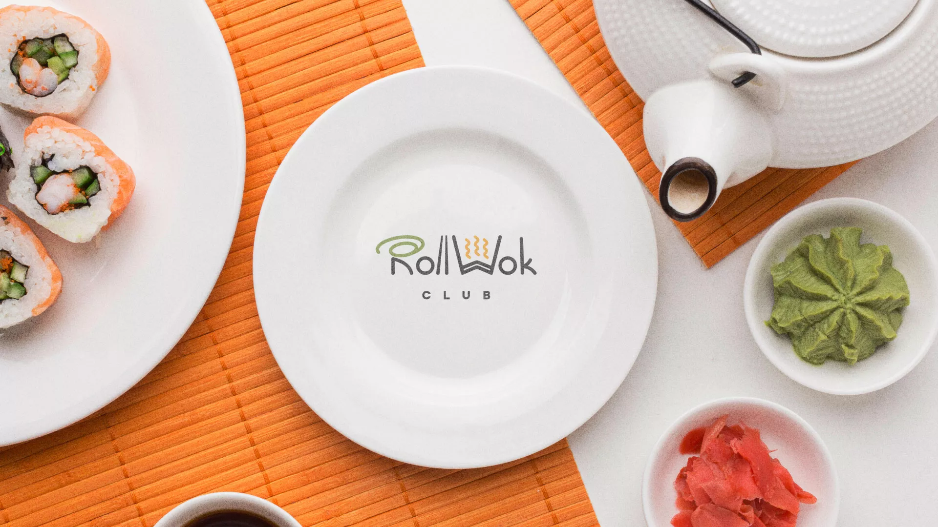 Разработка логотипа и фирменного стиля суши-бара «Roll Wok Club» в Волосово